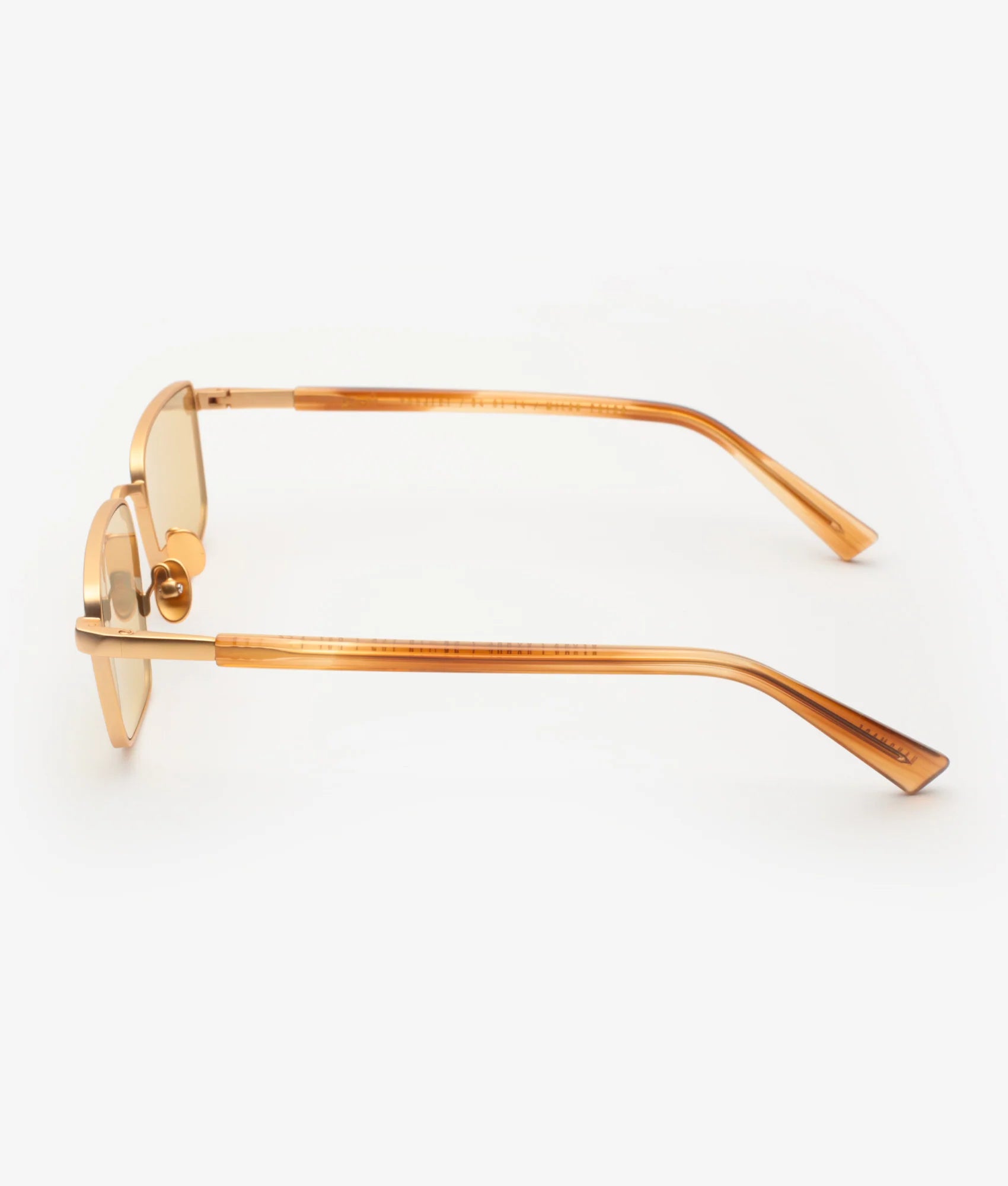 VEYRA MATTE GOLD